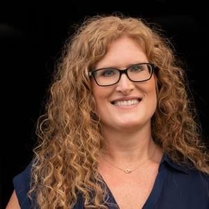 Meet your Posher, Dena